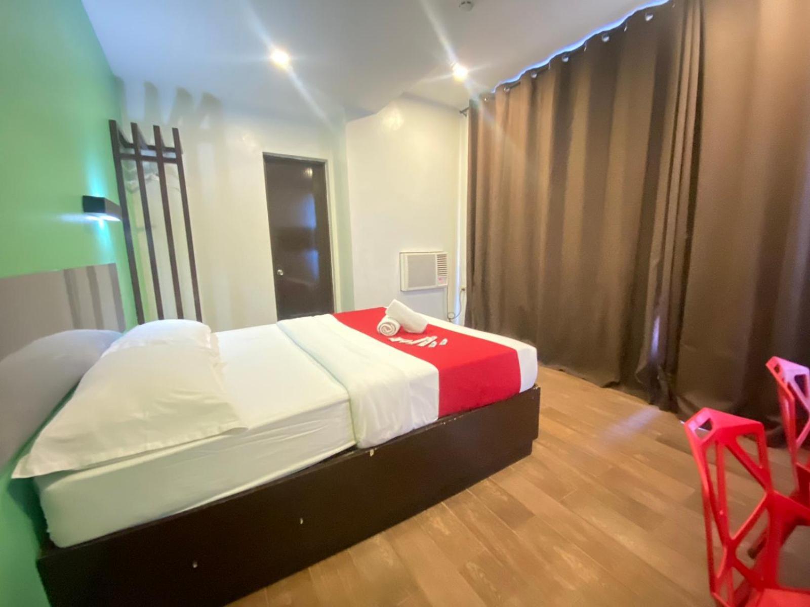 Mc Hotel Novaliches Caloocan Екстериор снимка